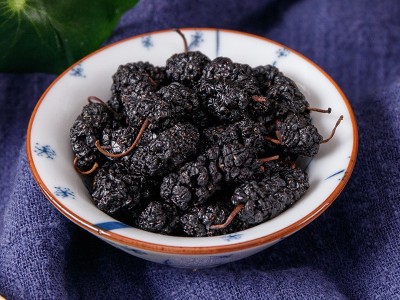 桑葚干 桑葚干泡水 250g干净 桑椹果 桑葚子即食 黑桑椹茶批发图2