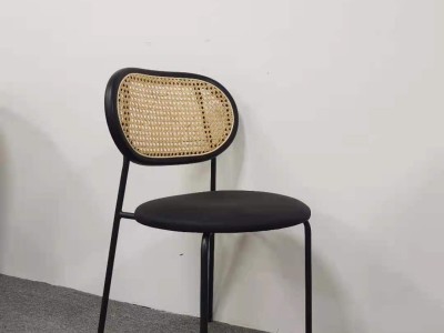 富泽家具现代简约轻奢风格小户型家用餐厅奶茶店金属编藤软 包餐椅图9