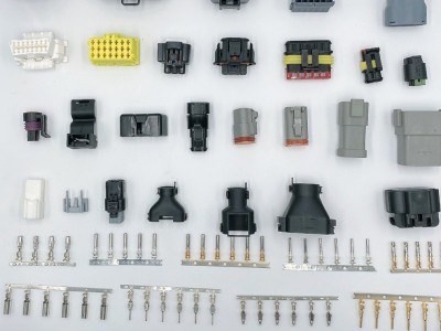 厂家供应国产汽车连接器端子KR962883-2链式复合型压线插接件图5