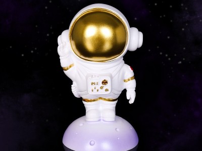 柏顺原创宇航员摆件太空人站月球现代家居儿童房装饰品工艺品定制图7