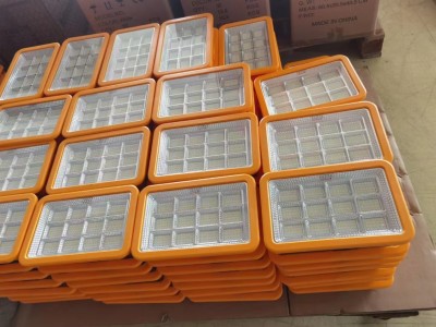 LED太阳能手提投光灯图5