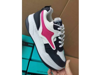 900双女鞋，配码装箱带盒子，码数:35-40码，整单货 特价清货图6