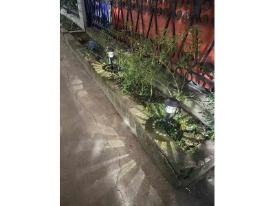 库存清货 产品名称：太阳能充电户外草坪灯图7